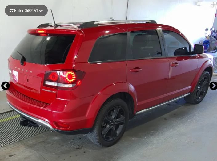 Used 2018 Dodge Journey Crossroad w/ Navigation Group FWD image 2