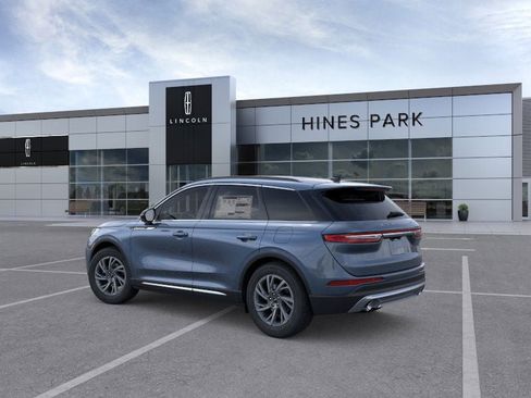 New 2026 Lincoln Corsair Premiere image 4