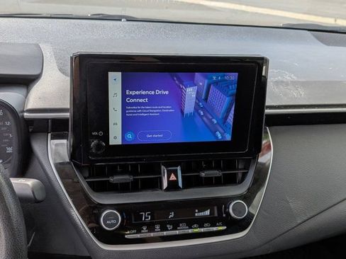 Used 2025 Toyota Corolla LE FWD image 19