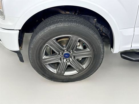 Used 2020 Ford F150 XLT w/ Equipment Group 302A Luxury AWD/4WD image 23