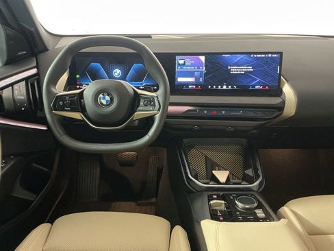 Certified 2025 BMW X3 xDrive30i w/ Premium Package image 9
