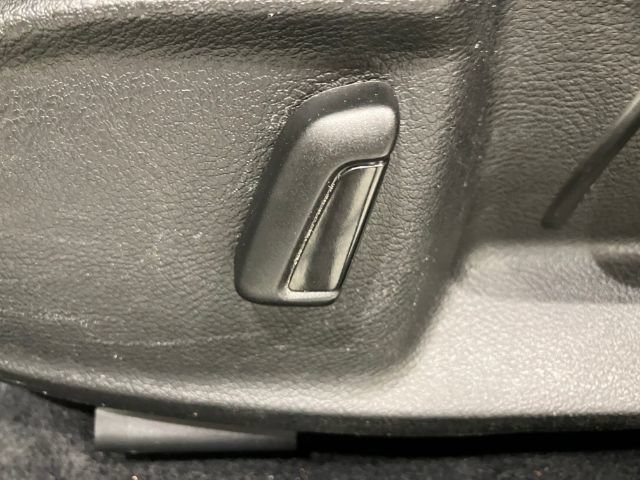 Used 2020 Volkswagen Golf 4-Door FWD image 42