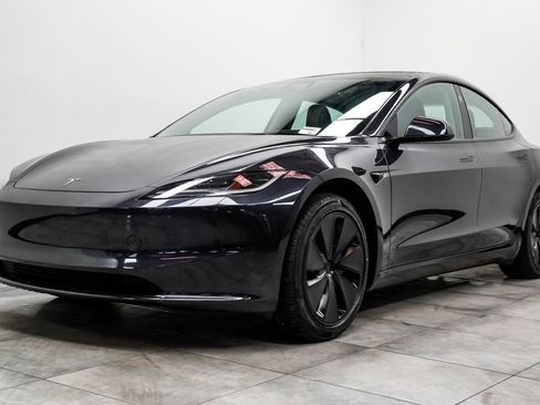 Used 2024 Tesla Model 3 Standard Range RWD image 7
