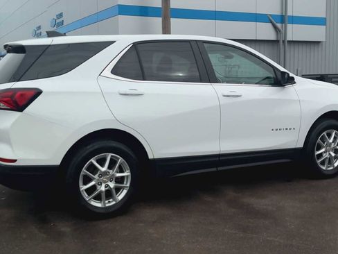 Certified 2024 Chevrolet Equinox LT image 2