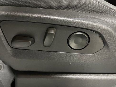 Certified 2023 Chevrolet Silverado 1500 Custom image 14