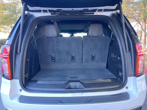 Used 2022 Chevrolet Tahoe High Country image 25