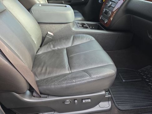 Used 2009 Chevrolet Silverado 1500 LTZ w/ Safety Package image 17