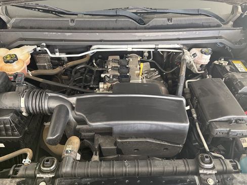 Used 2022 Chevrolet Colorado LT w/ Fleet Safety Package image 3