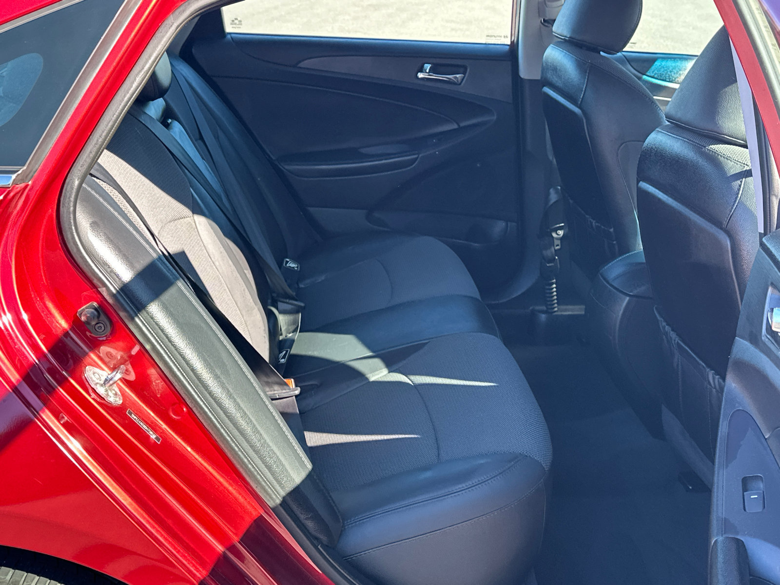 Used 2013 Hyundai Sonata SE w/ Navigation & Sunroof Pkg FWD image 15