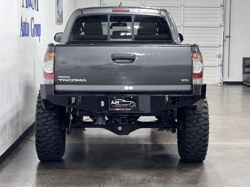 Used 2014 Toyota Tacoma 4x4 Double Cab w/ TRD Sport Package image 5
