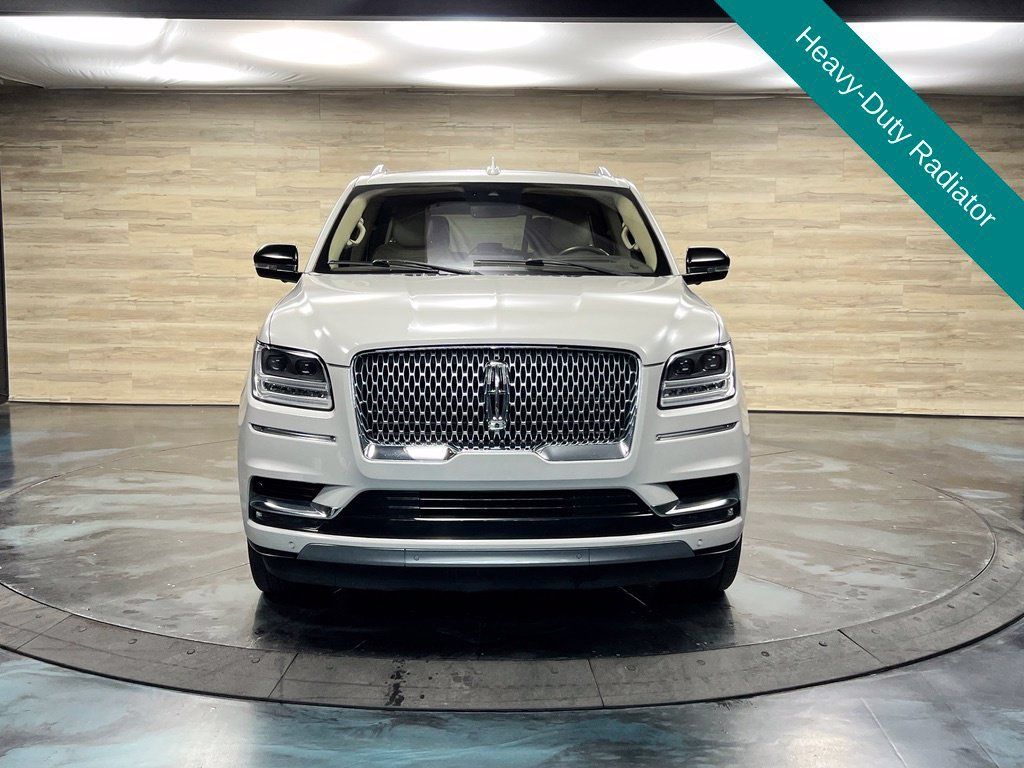 Used 2021 Lincoln Navigator L Reserve w/ Luxury Package AWD/4WD image 9