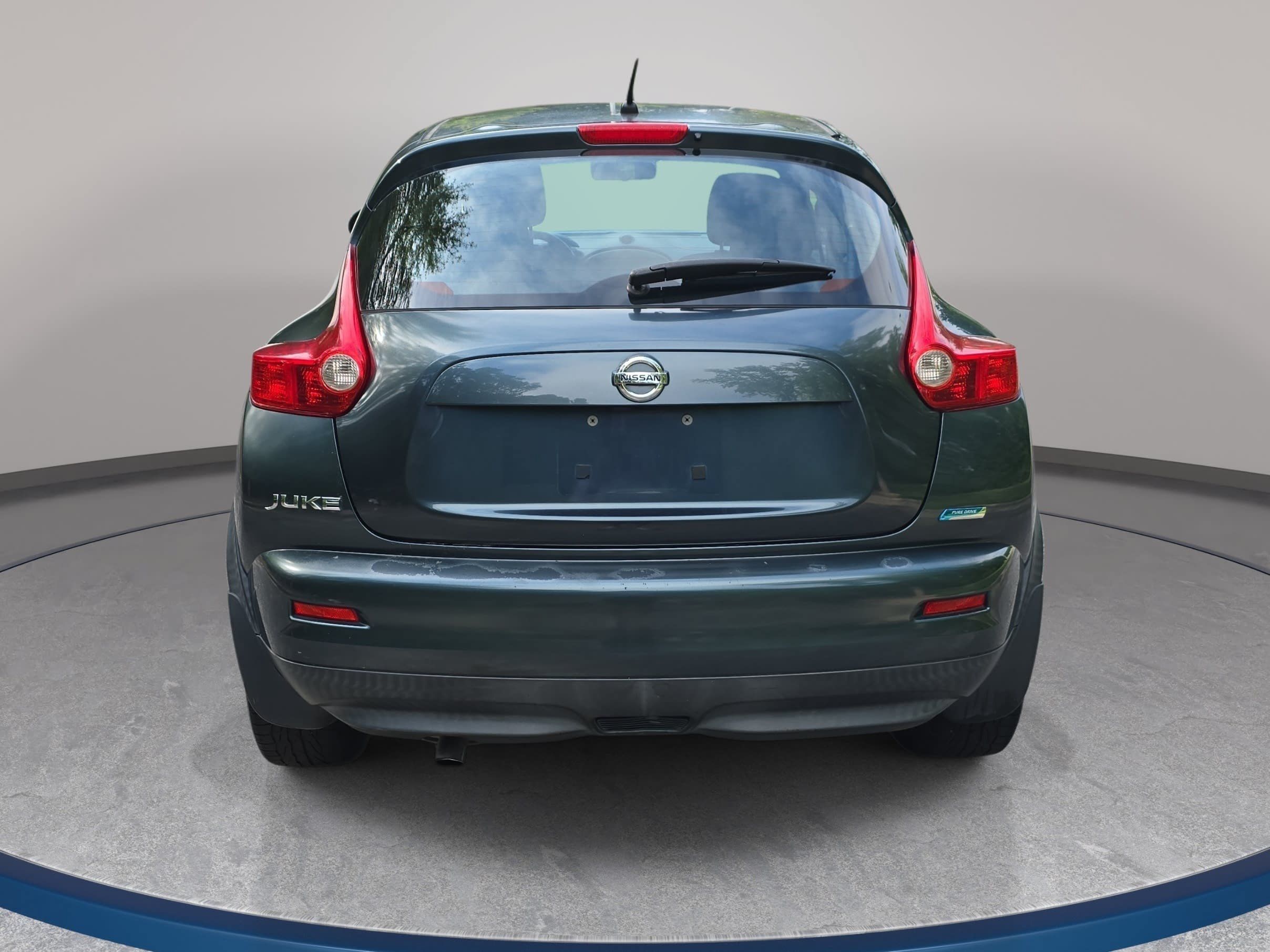 Used 2014 Nissan Juke S FWD image 6