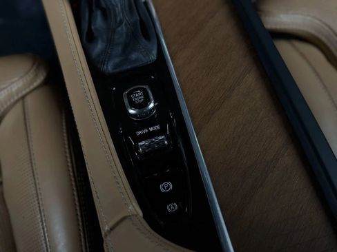 Used 2019 Volvo XC90 T6 Inscription w/ Advanced Package image 36