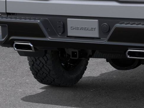 New 2026 Chevrolet Silverado 1500 Custom Trail Boss w/ LPO, Dark Essentials Package AWD/4WD image 14