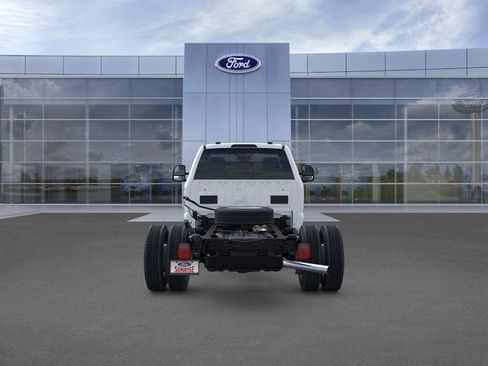 New 2026 Ford F450 XL w/ XL Chrome Package image 5