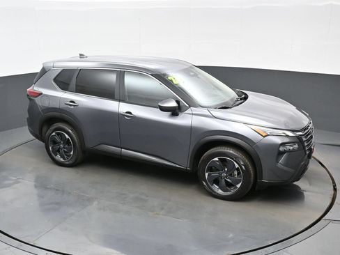 Used 2024 Nissan Rogue SV AWD/4WD image 42