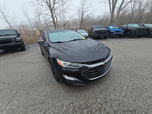 Used 2023 Chevrolet Malibu LT image 11