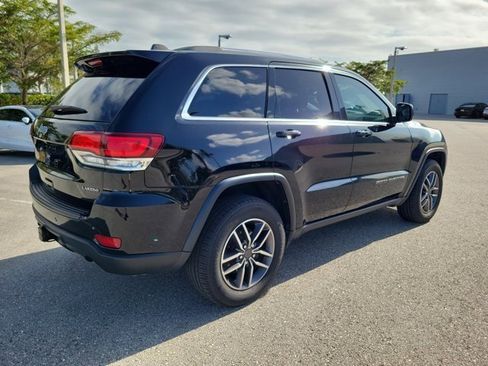 Used 2020 Jeep Grand Cherokee Laredo w/ Laredo X Package image 7