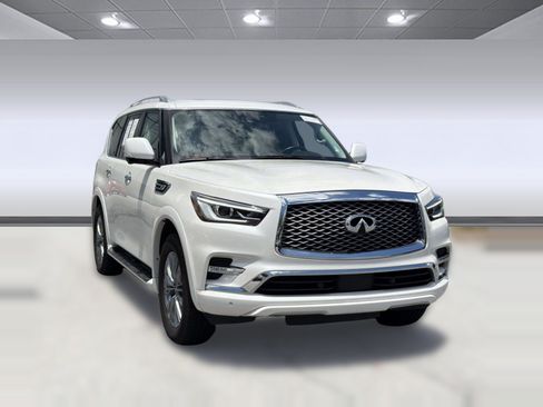 Used 2021 INFINITI QX80 Luxe w/ All-Season Package RWD image 7