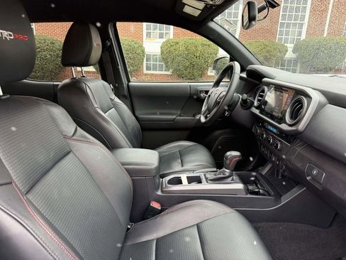 Used 2017 Toyota Tacoma TRD Pro image 14