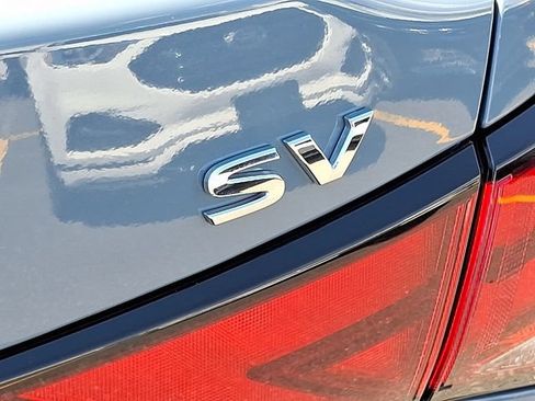 Used 2024 Nissan Sentra SV FWD image 28