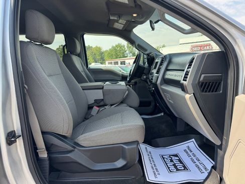 Used 2017 Ford F250 XLT w/ FX4 Off-Road Package AWD/4WD image 18