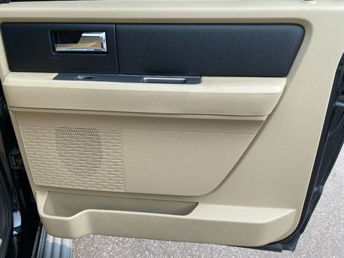 Used 2016 Ford Expedition EL XL AWD/4WD image 28