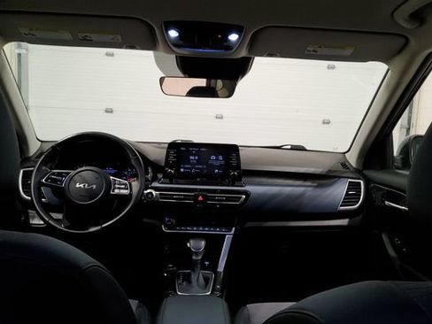 Used 2023 Kia Seltos S FWD image 22