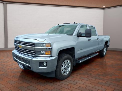 Used 2015 Chevrolet Silverado 2500 LT w/ LT Convenience Package AWD/4WD image 4