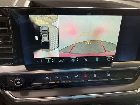 Used 2023 Chevrolet Silverado 1500 High Country w/ High Country Premium Package image 37