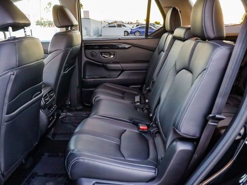 Used 2025 Honda Pilot EX-L image 19