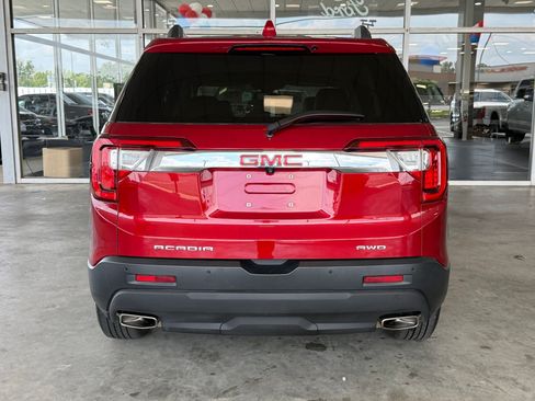 Used 2023 GMC Acadia SLT AWD/4WD image 10