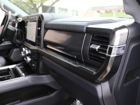 Used 2024 Ford F350 Lariat AWD/4WD image 12