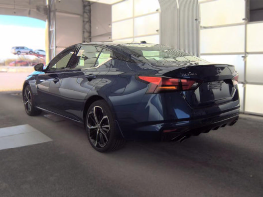 Used 2024 Nissan Altima 2.5 SR w/ SR Premium Package AWD/4WD image 4