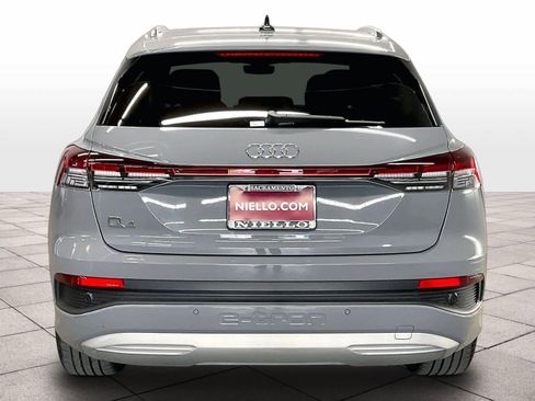 Used 2023 Audi Q4 e-tron Premium Plus w/ Premium Plus image 7