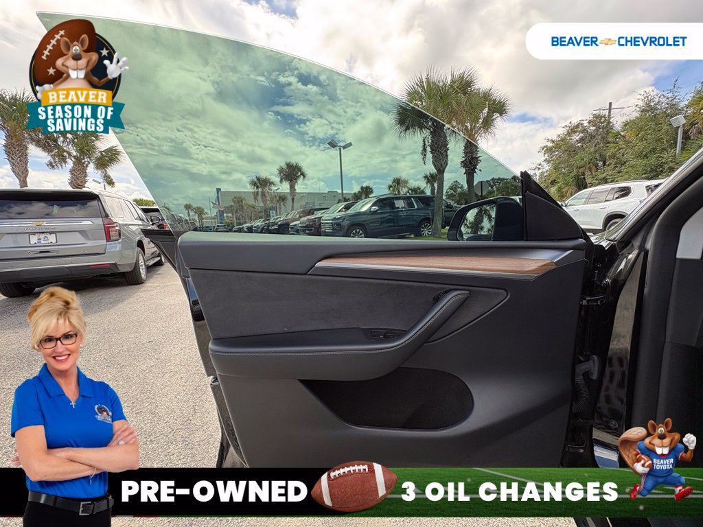 Used 2025 Tesla Model Y Long Range RWD image 31