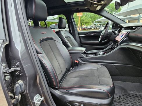 Used 2022 Jeep Grand Cherokee Trailhawk image 17