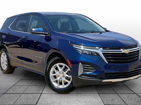 Used 2023 Chevrolet Equinox LT FWD image 2