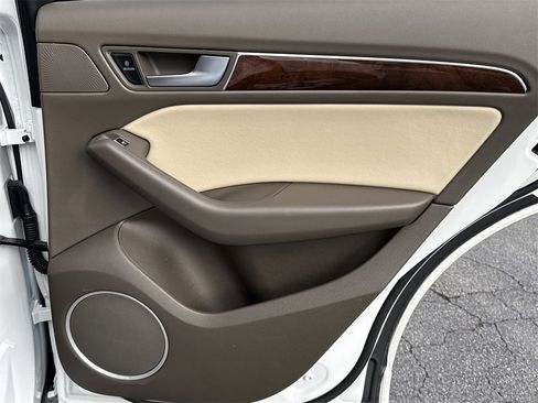 Used 2017 Audi Q5 2.0T Premium Plus image 15