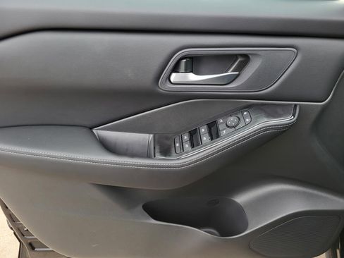 New 2026 Nissan Rogue SV image 18