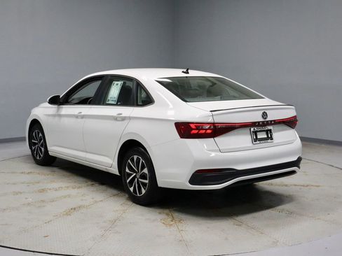 Used 2025 Volkswagen Jetta S FWD image 9