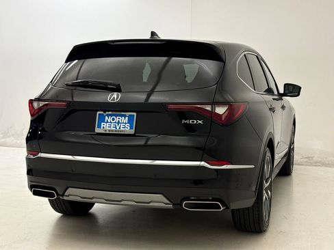Used 2025 Acura MDX w/ Technology Package FWD image 9