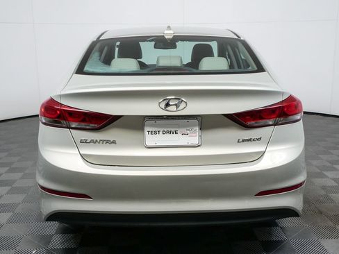 Used 2017 Hyundai Elantra Limited image 6
