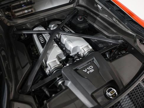 Used 2017 Audi R8 V10 plus image 21