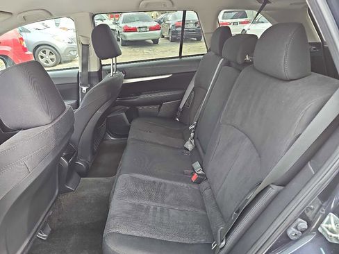 Used 2013 Subaru Outback 2.5i Premium w/ All-Weather Pkg image 12