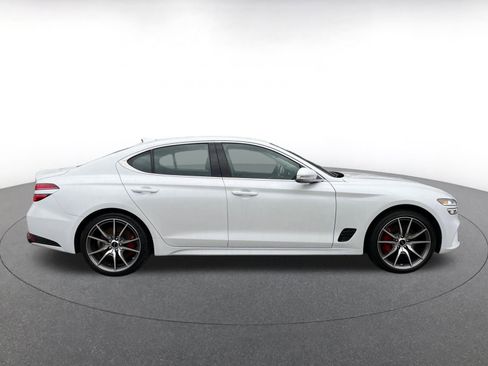 Used 2025 Genesis G70 2.5T image 15