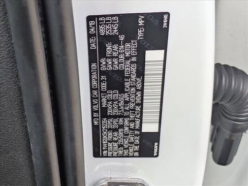 Used 2019 Volvo XC40 T5 Momentum image 26