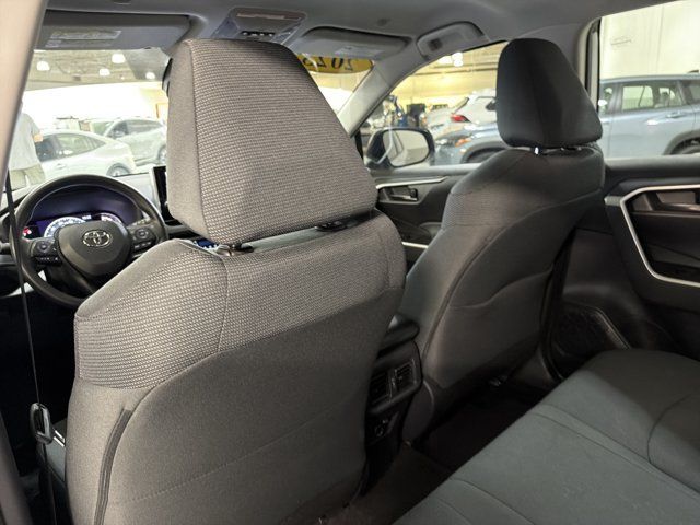 Used 2023 Toyota RAV4 LE FWD image 19