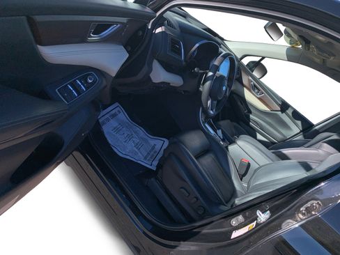 Certified 2022 Subaru Ascent Touring w/ Popular Package #2A image 2