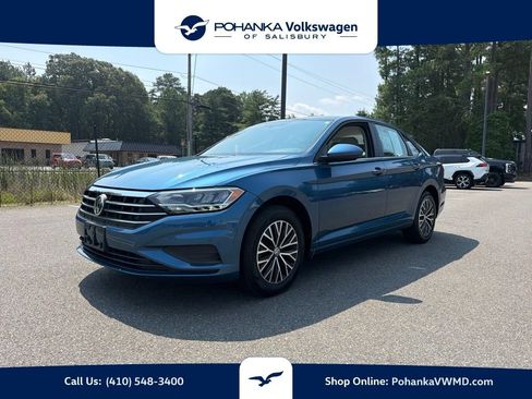 Used 2020 Volkswagen Jetta SE w/ SE Cold Weather Package FWD image 1